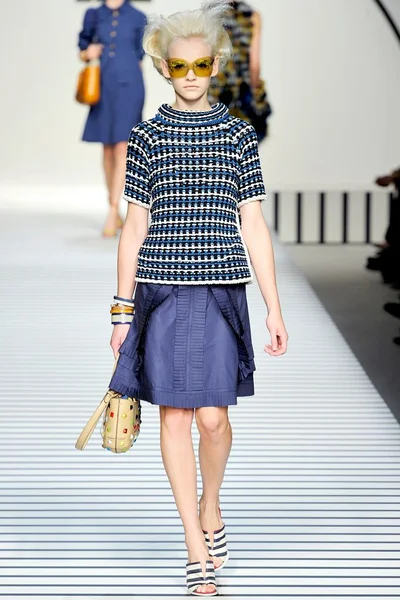 Look 23